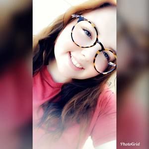Meet your Posher, Alicia